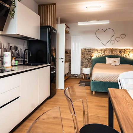 La Chicca In Pieno Centro Storico Con Sauna E Parcheggio Gratuito Udine Eksteriør bilde